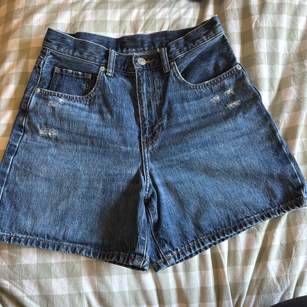 Uniqlo A Line shorts size 25